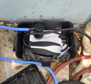 Durable Black Rainproof Enclosure for Outdoor Electrical Outlets