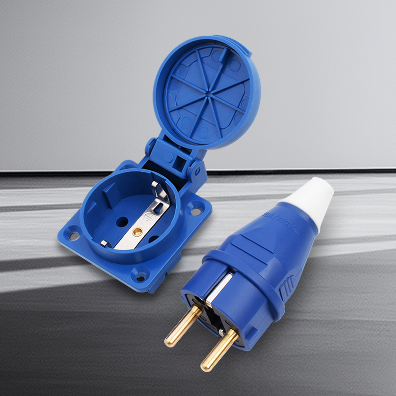 European standard socket with protective cover